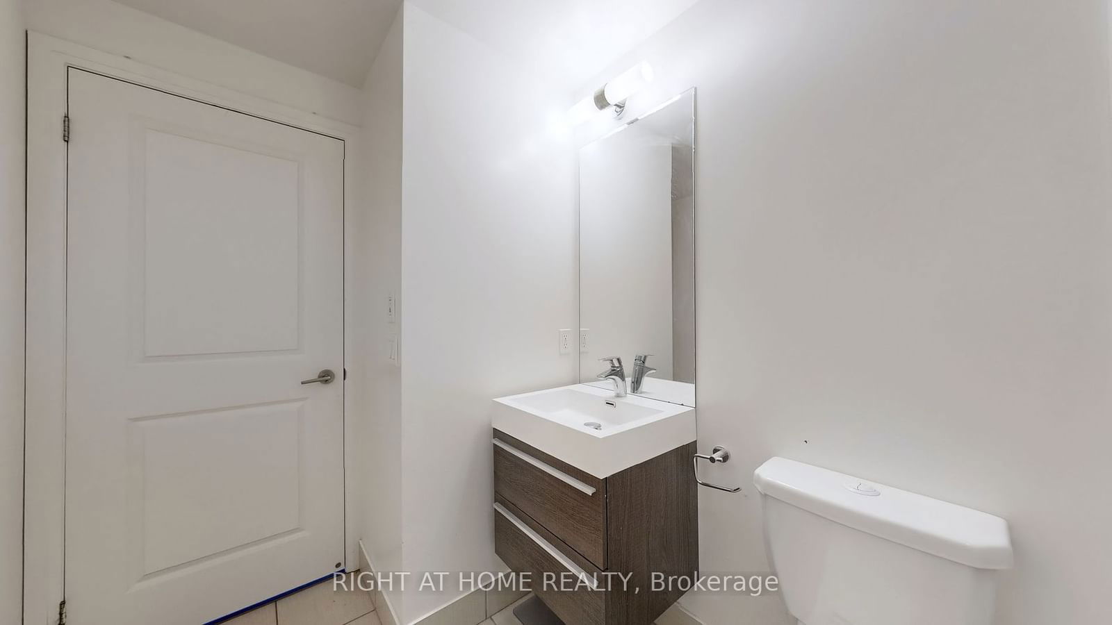 17 Zorra St, unit 209 for rent