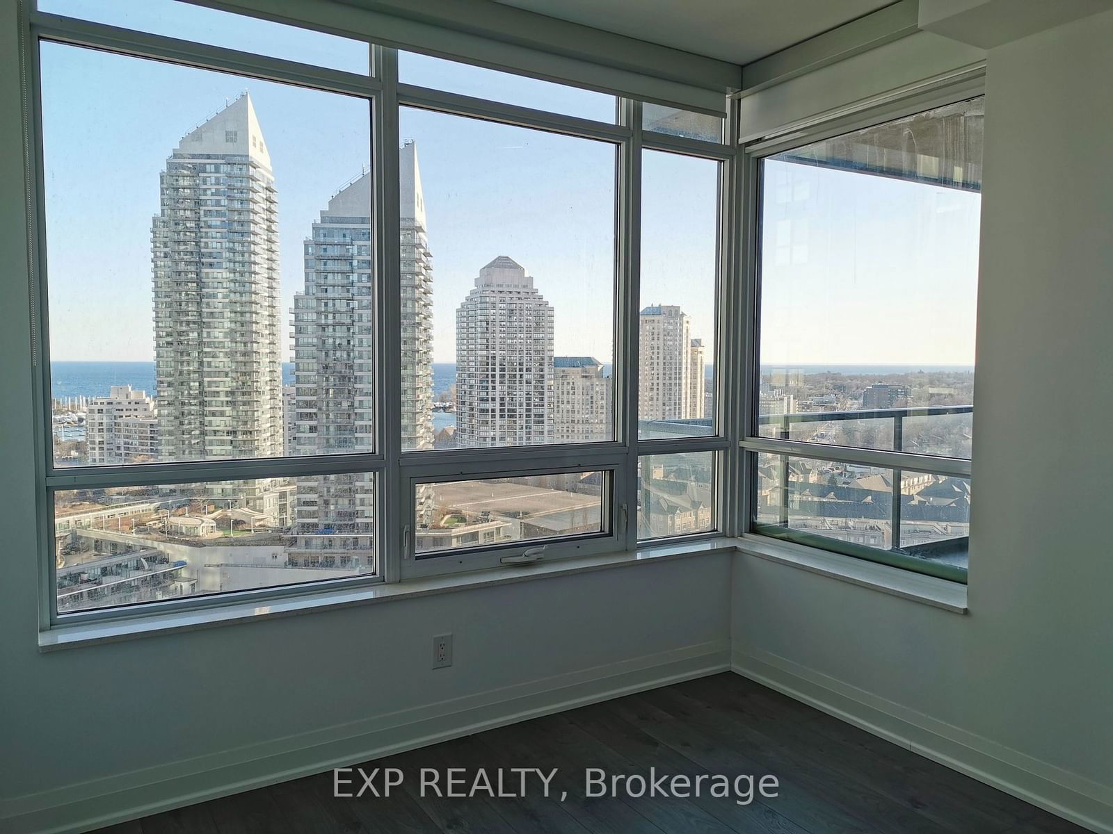 36 Park Lawn Rd W, unit 1601 for sale