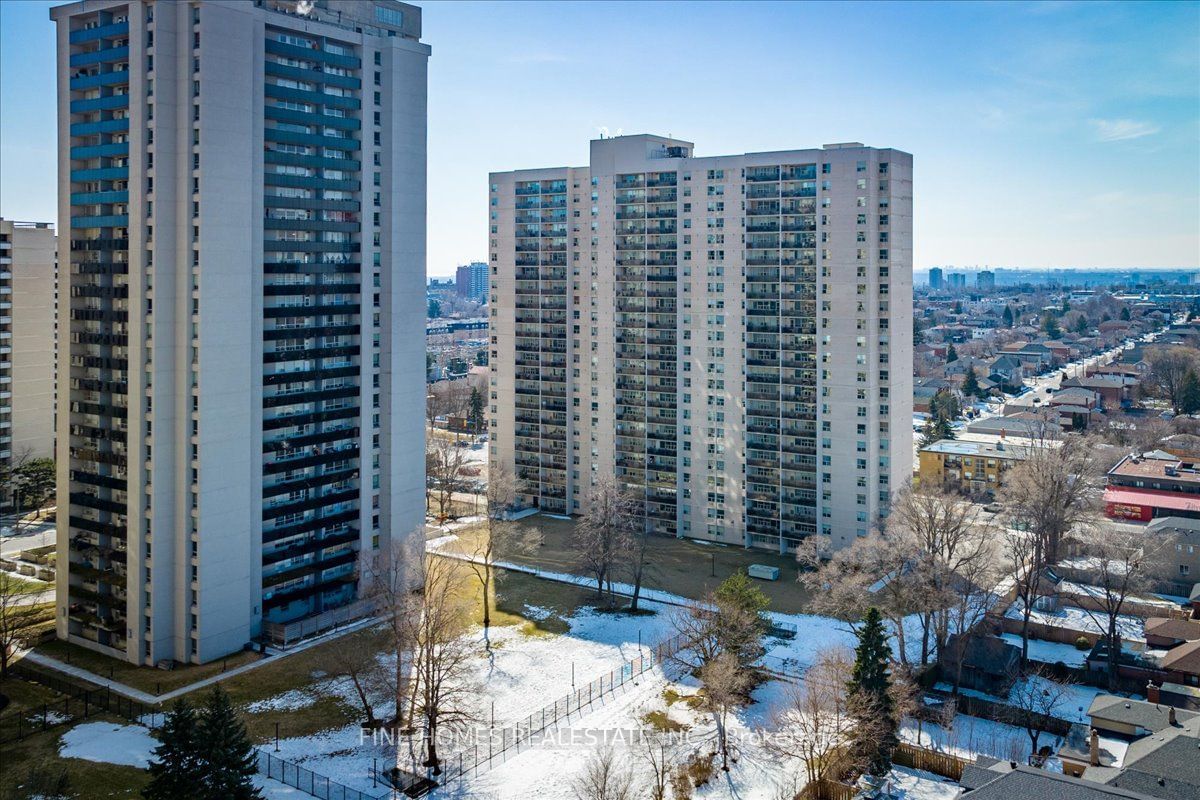 Briar Hill Towers, York Crosstown, Toronto