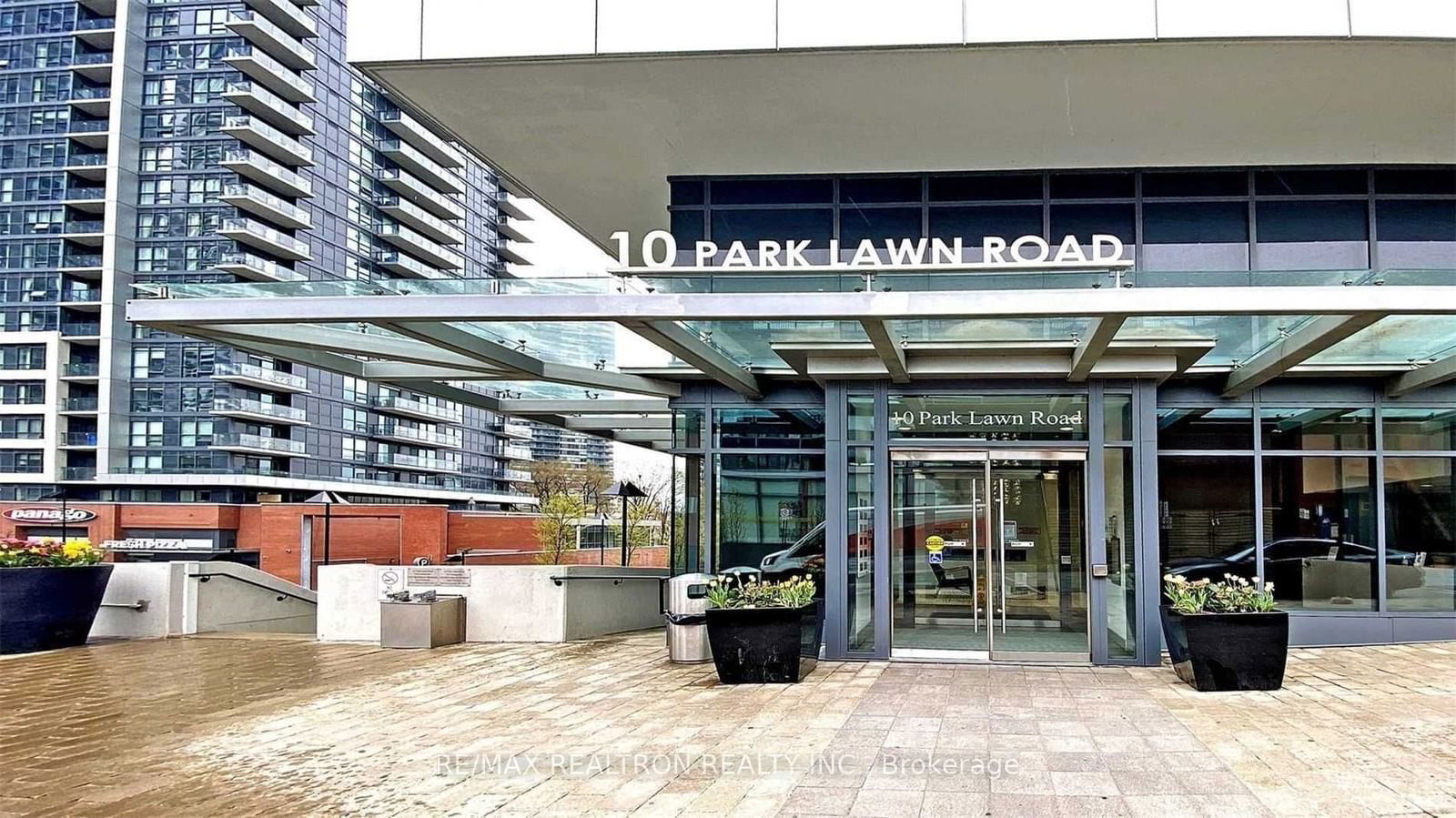 10 Park Lawn Rd, unit 618 for rent