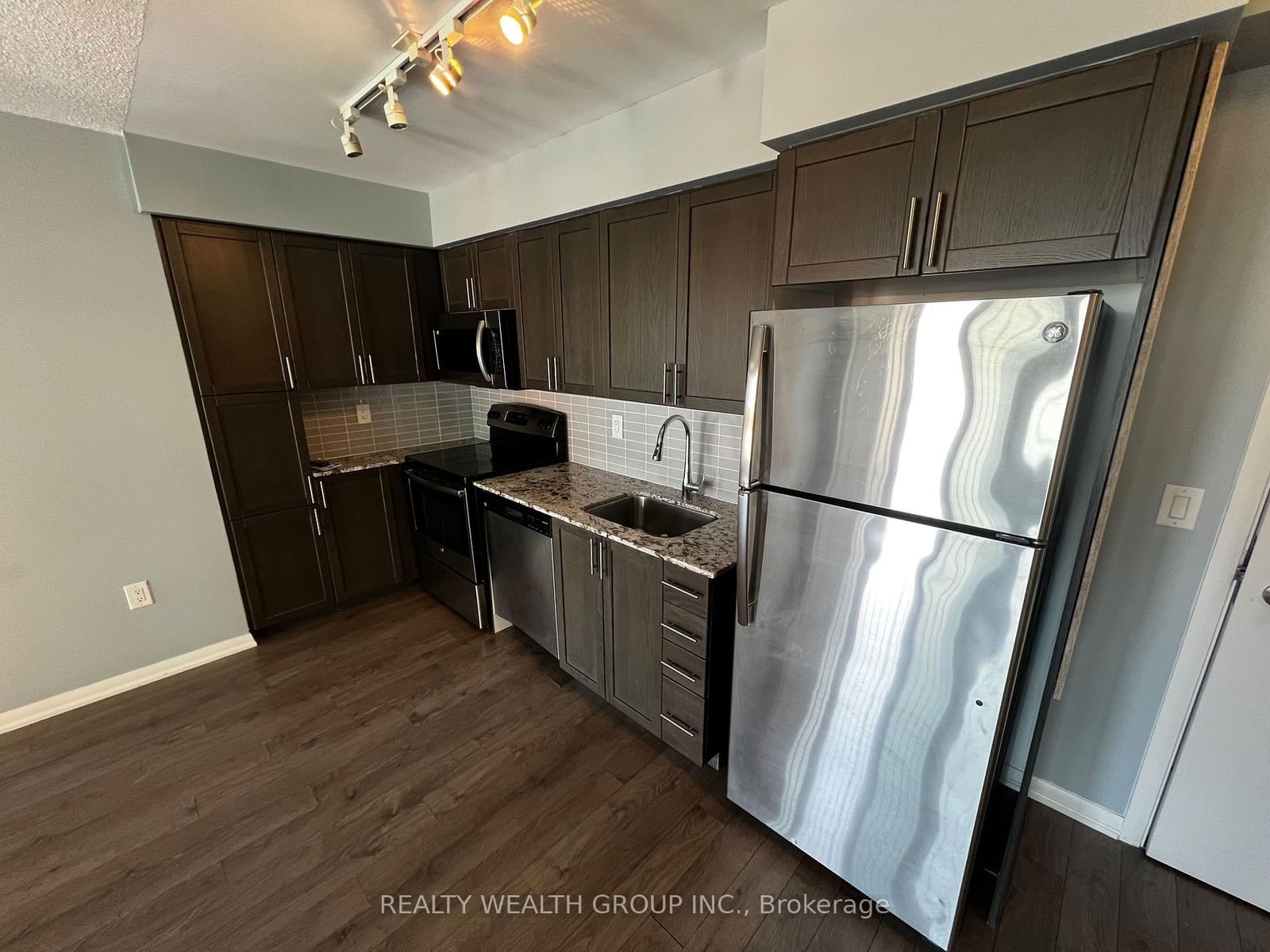 830 Lawrence Ave, unit 1117 for rent