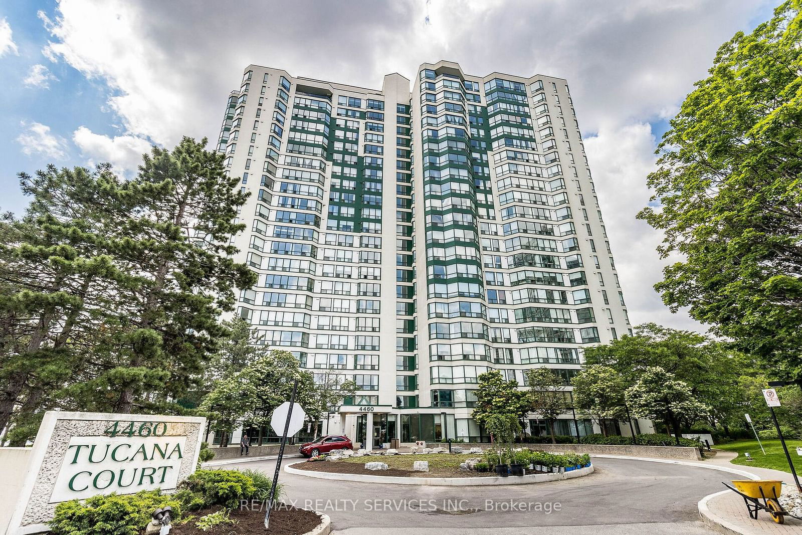 4460 Tucana Crt N, unit 802 for sale