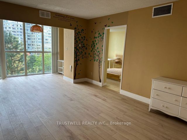 265 Enfield Pl, unit 612 for rent