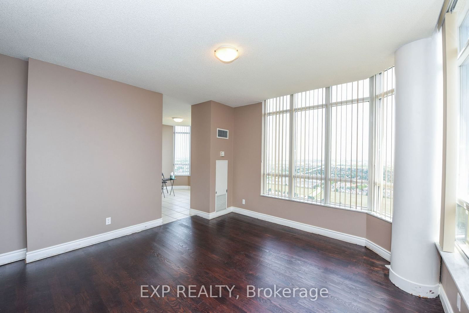 35 Kingsbridge Garden Circ, unit 3205 for sale