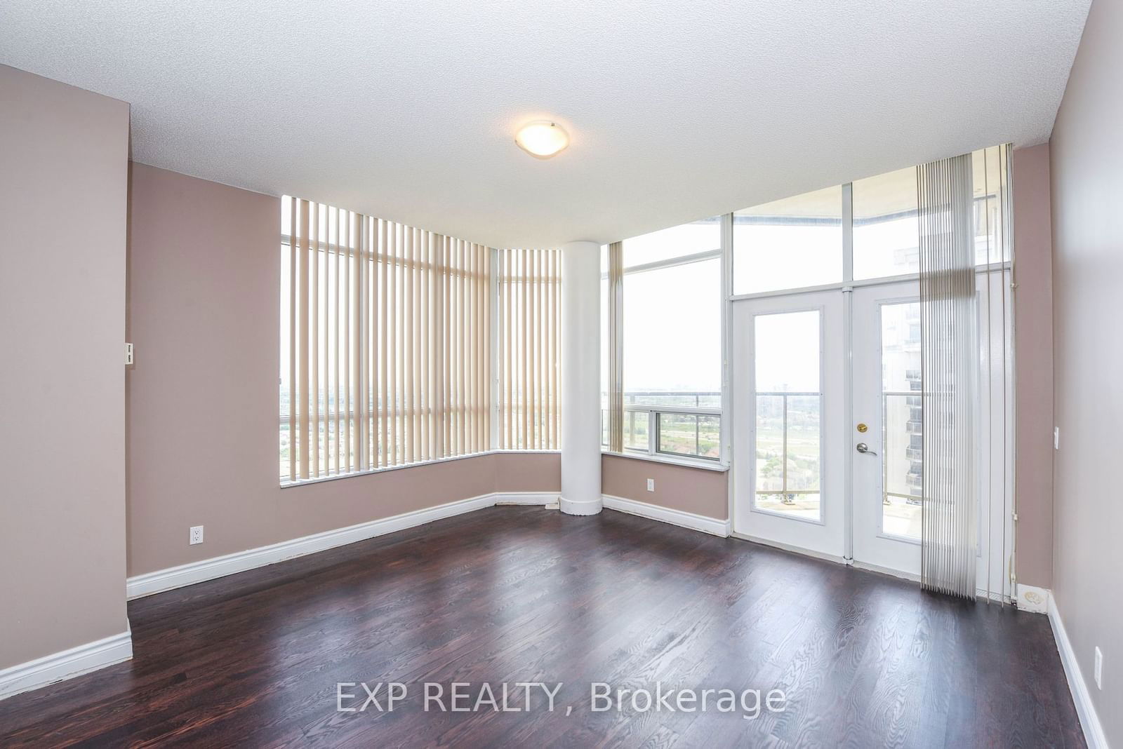 35 Kingsbridge Garden Circ, unit 3205 for sale