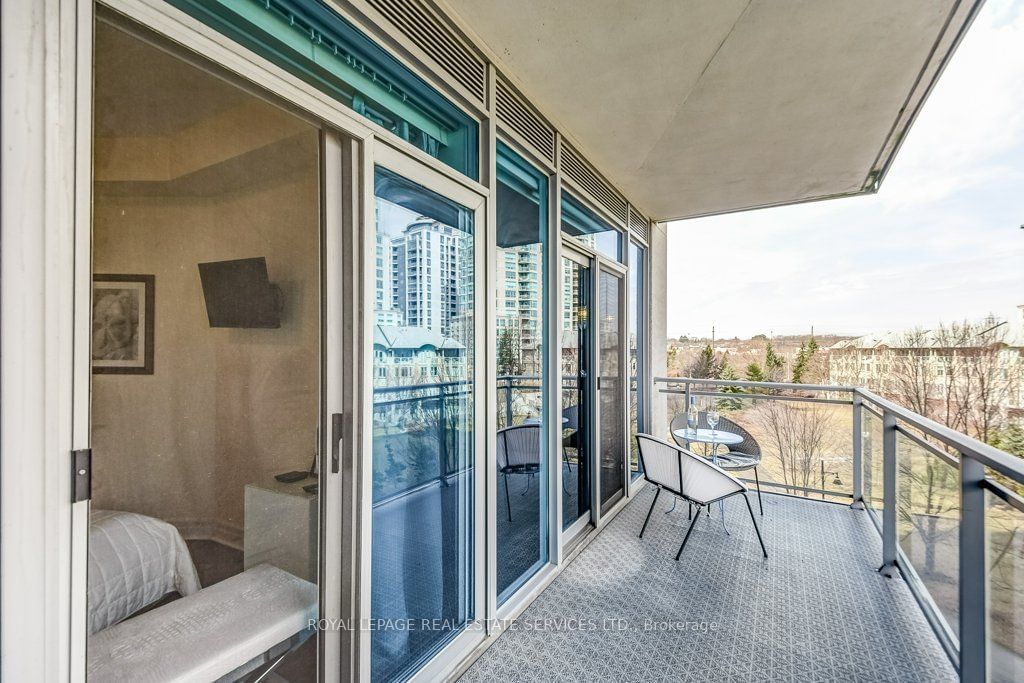 Explorer At Waterview Condos, Etobicoke, Toronto