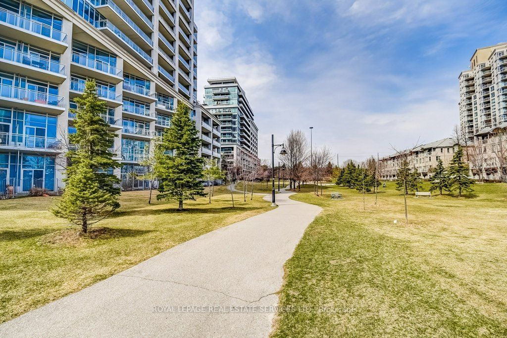 Explorer At Waterview Condos, Etobicoke, Toronto