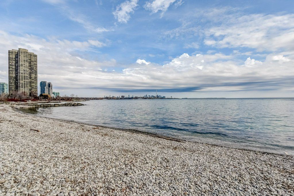 Explorer At Waterview Condos, Etobicoke, Toronto