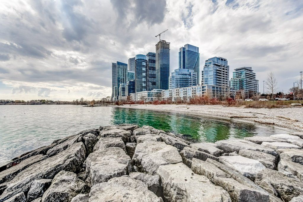 Explorer At Waterview Condos, Etobicoke, Toronto