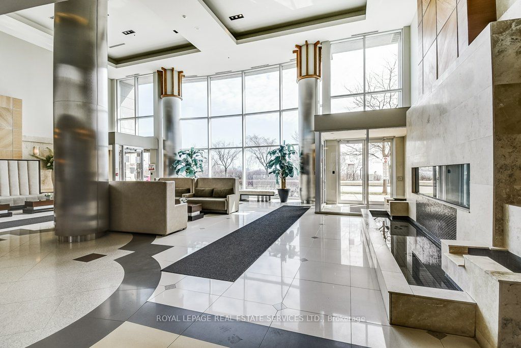 Explorer At Waterview Condos, Etobicoke, Toronto