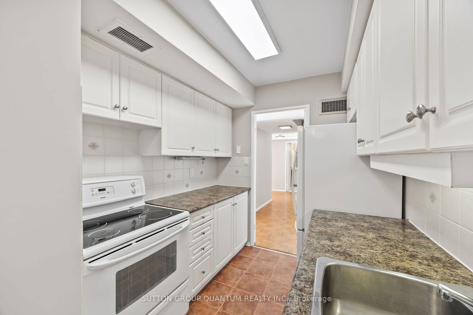 1333 Bloor St, unit 2405 for sale