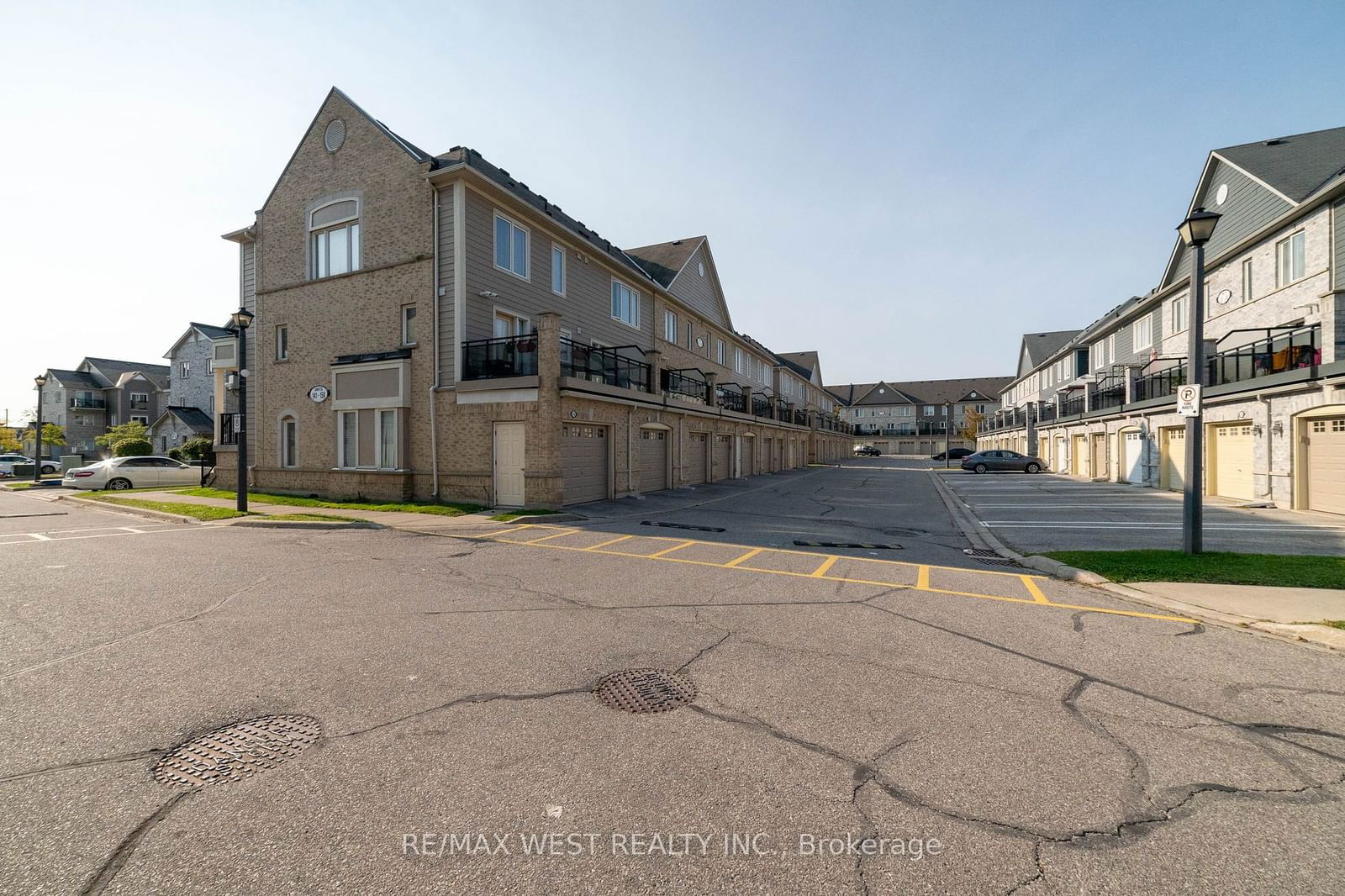 60 Fairwood Circle Townhomes, Brampton, Toronto