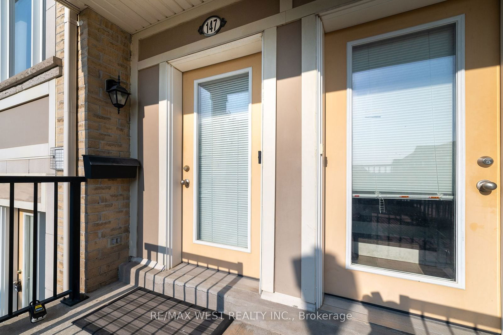 60 Fairwood Circle Townhomes, Brampton, Toronto