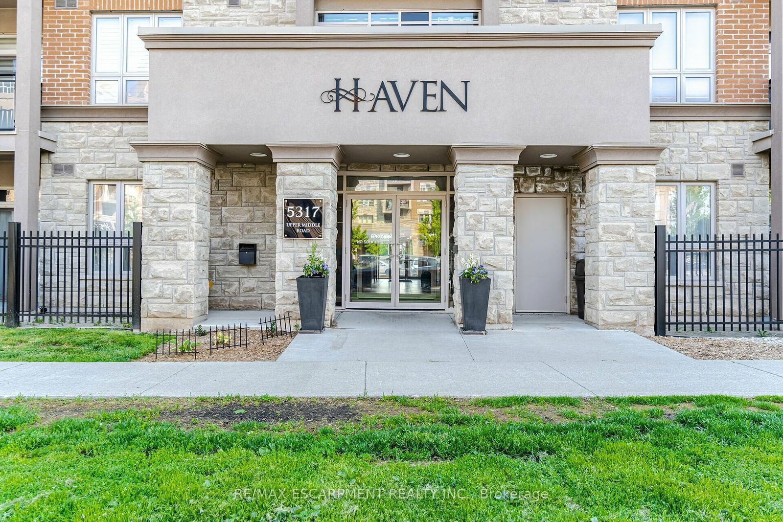 Haven Condominium, Burlington, Toronto