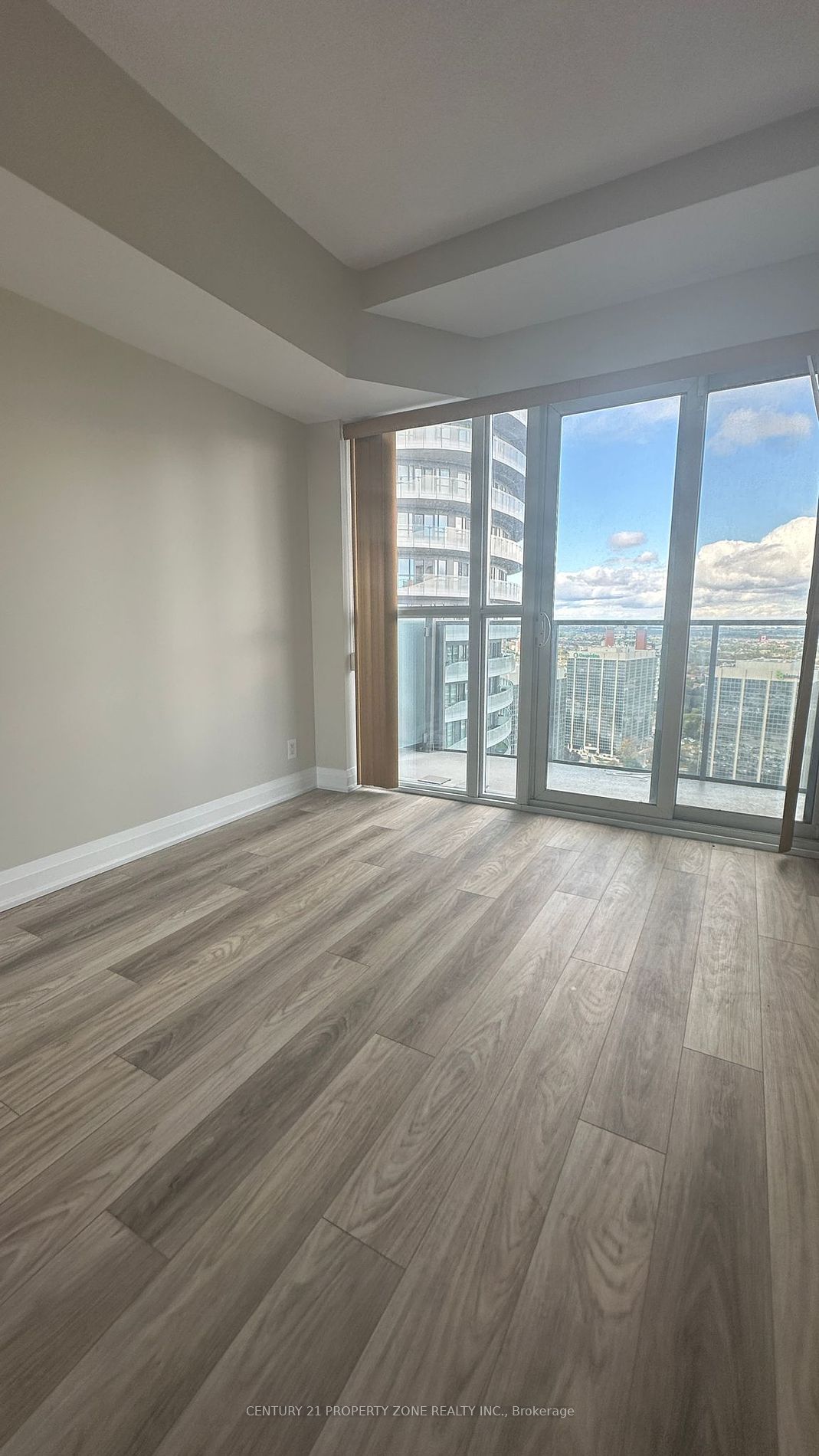 60 Absolute Ave, unit 2907 for rent