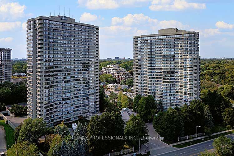 1300 Islington Ave, unit 209 for rent