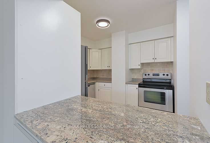 1300 Islington Ave, unit 209 for rent