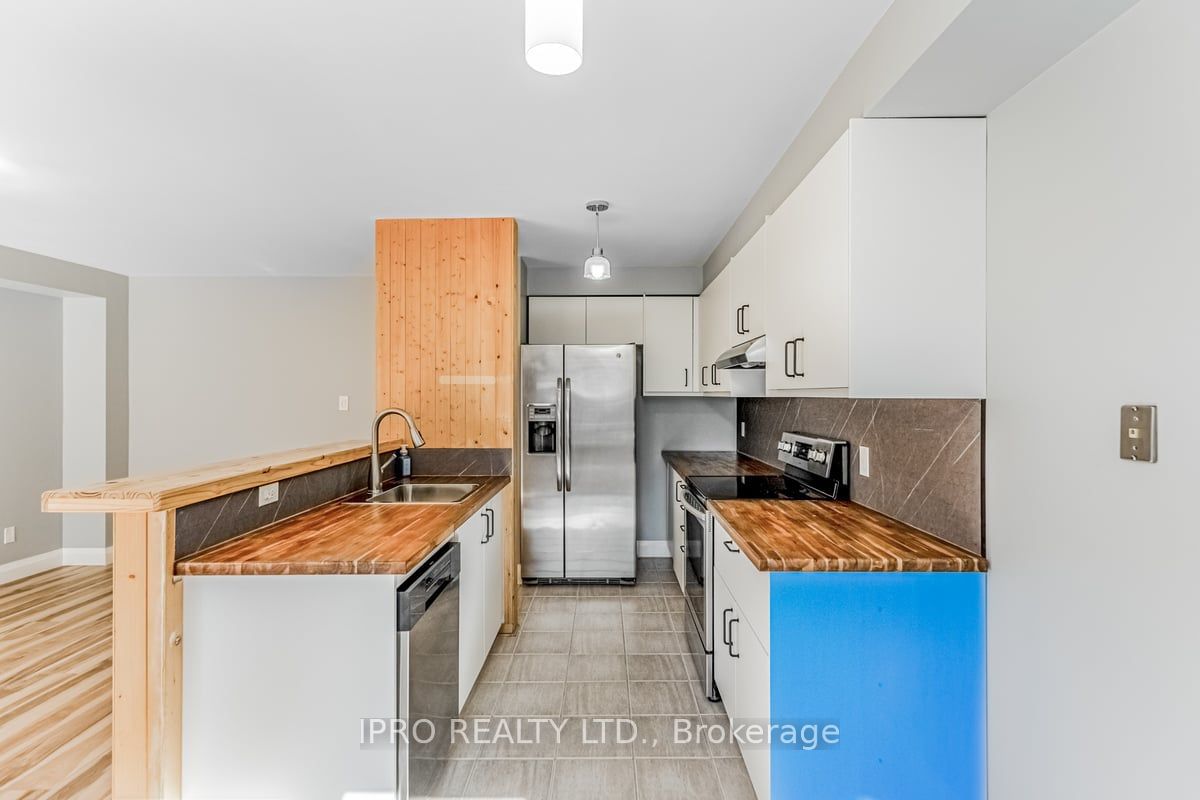 5950 Glen Erin Dr, unit 16 for sale