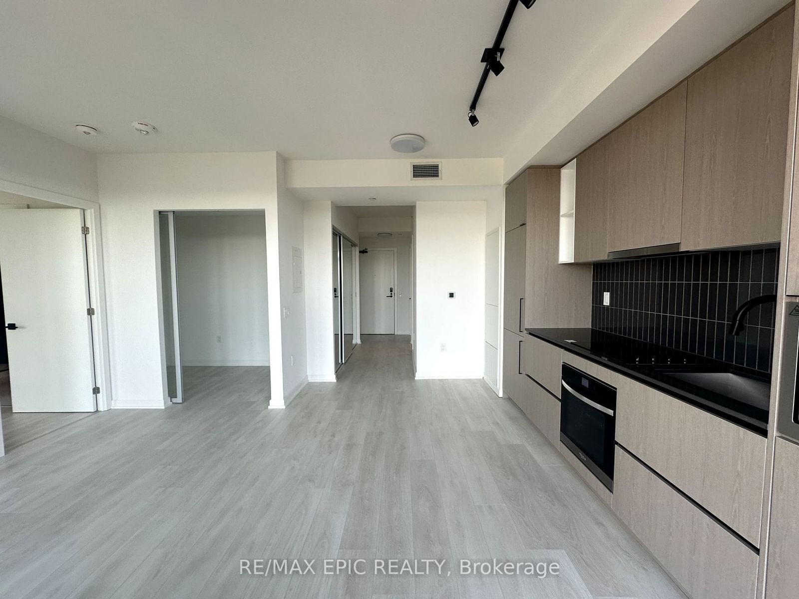 1245 DUPONT St, unit 2107 for rent