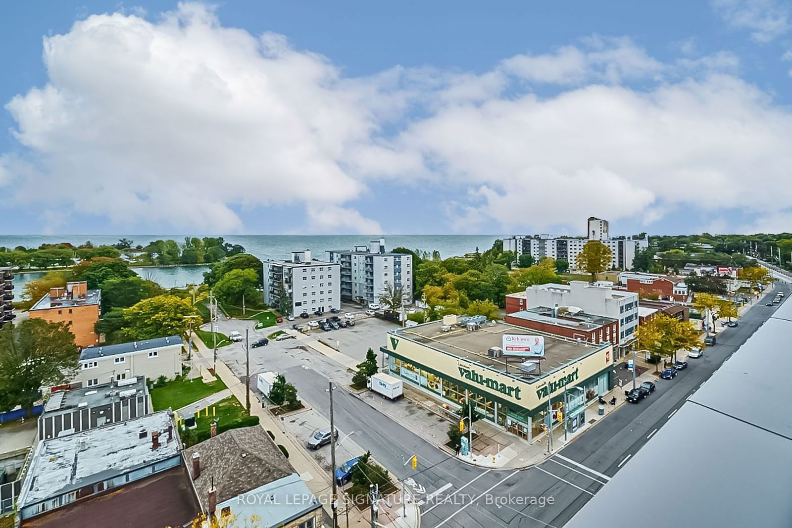 11 Superior Ave, unit 614 for rent