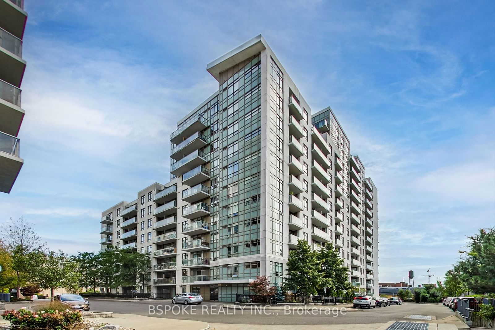 812 Lansdowne Ave, unit 502 for sale