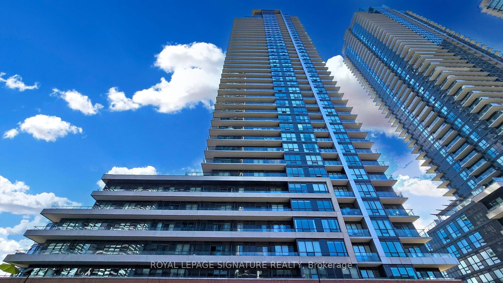 2212 Lake Shore Blvd W, unit 615 for rent