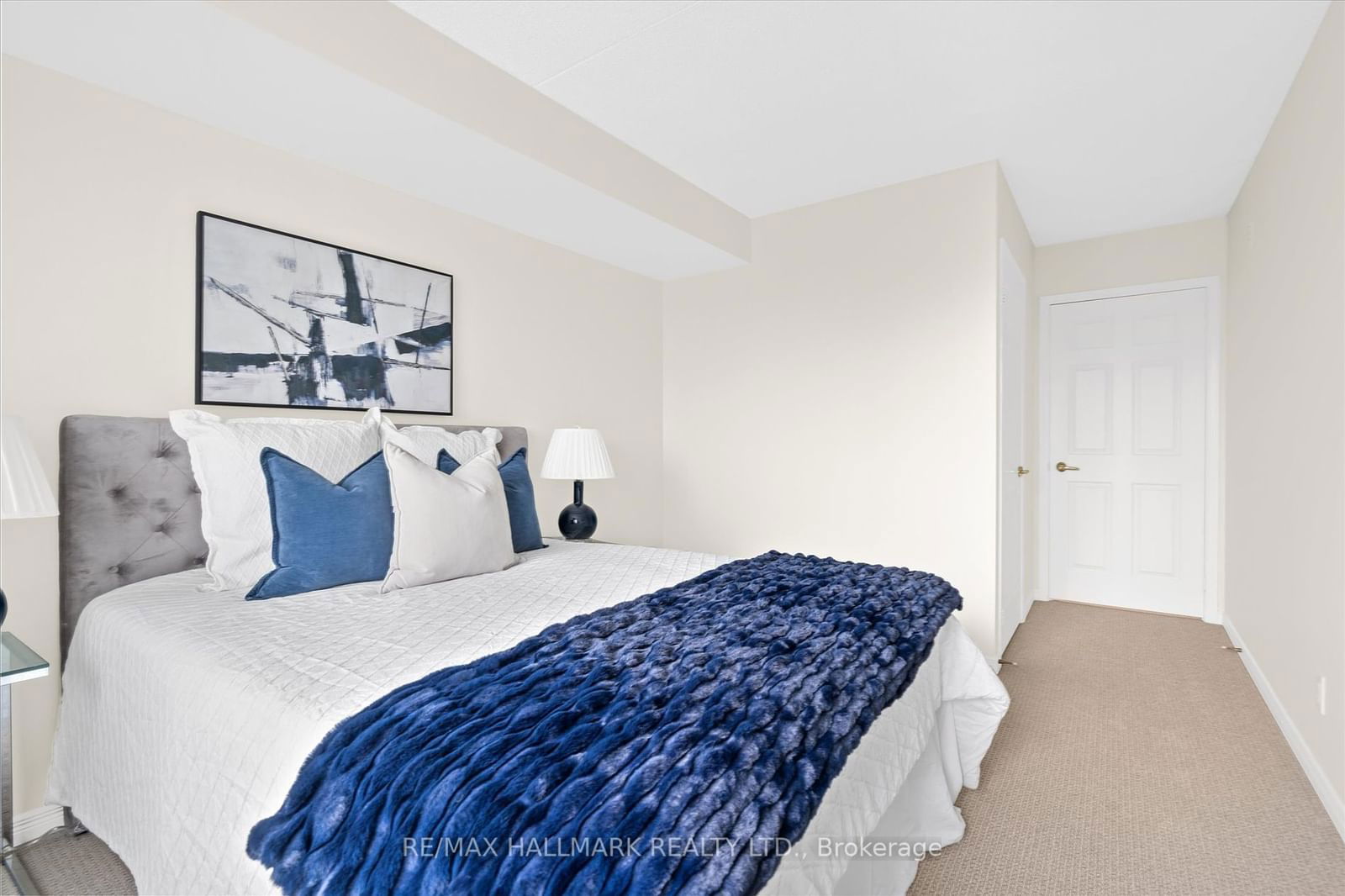 35 Via Rosedale Way, unit 302 for sale