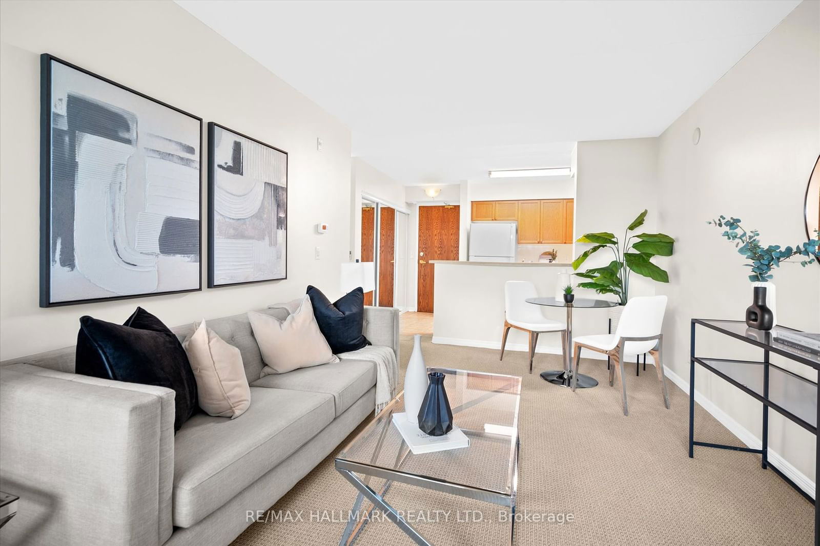 35 Via Rosedale Way, unit 302 for sale