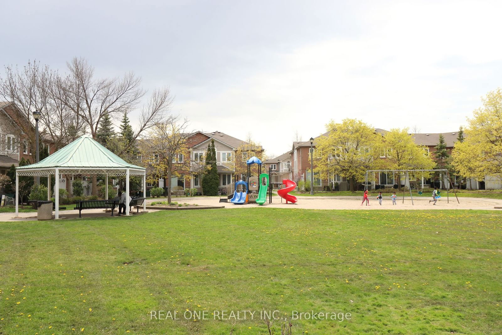 The Village of Lindenview Townhomes, Mississauga, Toronto