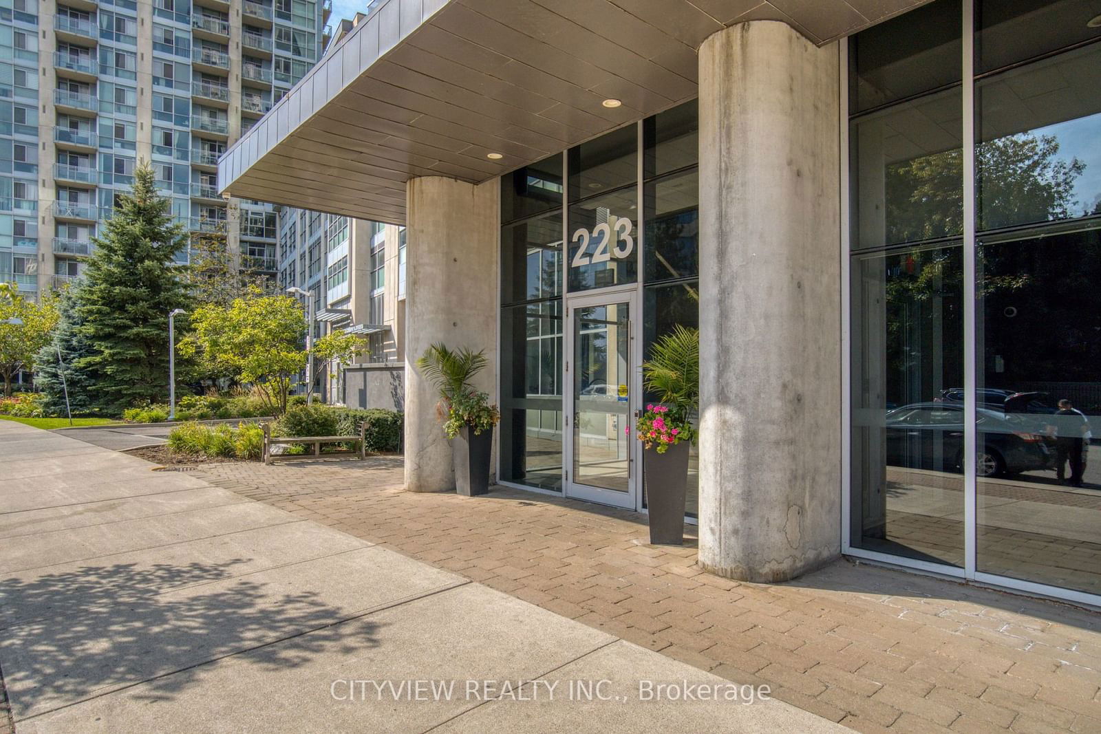 223 Webb Dr, unit 2108 for sale