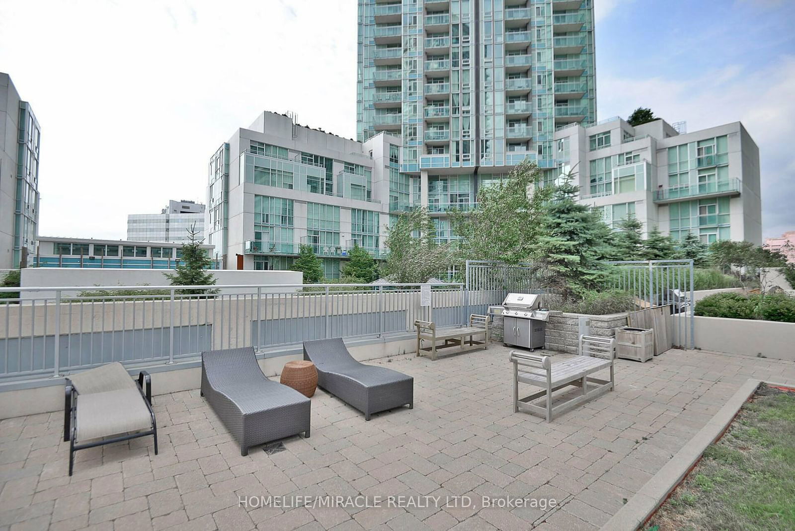 225 Webb Dr, unit PH2 for rent