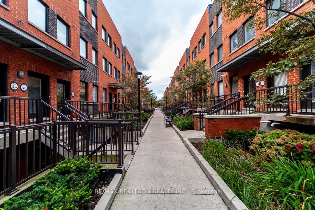 Yorkdale Village Townhomes, North York, Toronto