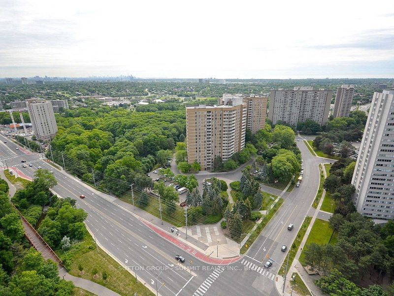 The Absolute Condos, Mississauga, Toronto