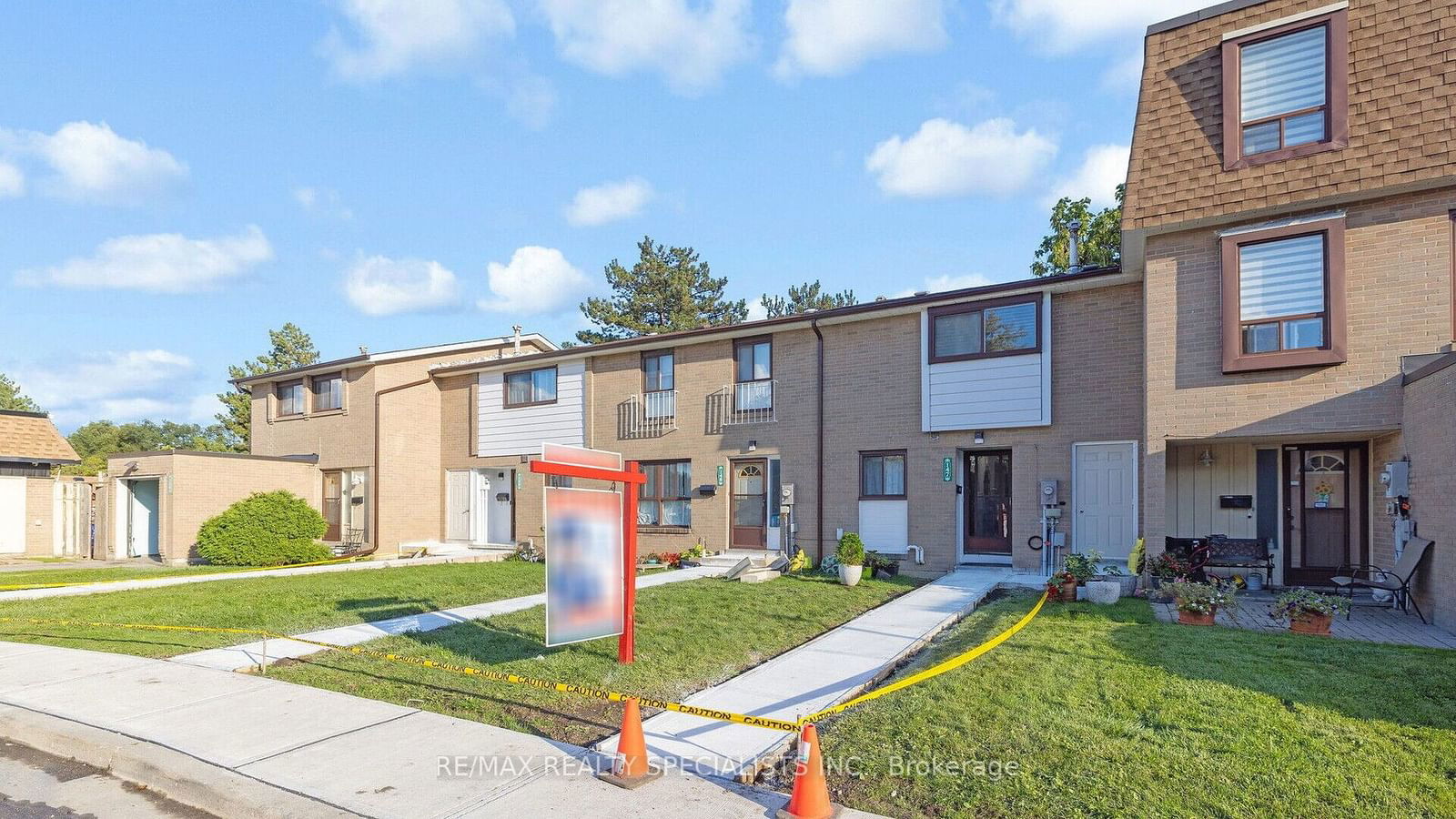 Fleetwood Crescent Townhomes, Brampton, Toronto