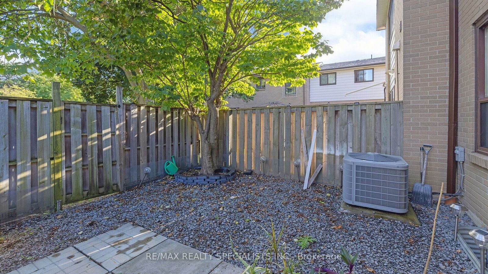 Fleetwood Crescent Townhomes, Brampton, Toronto