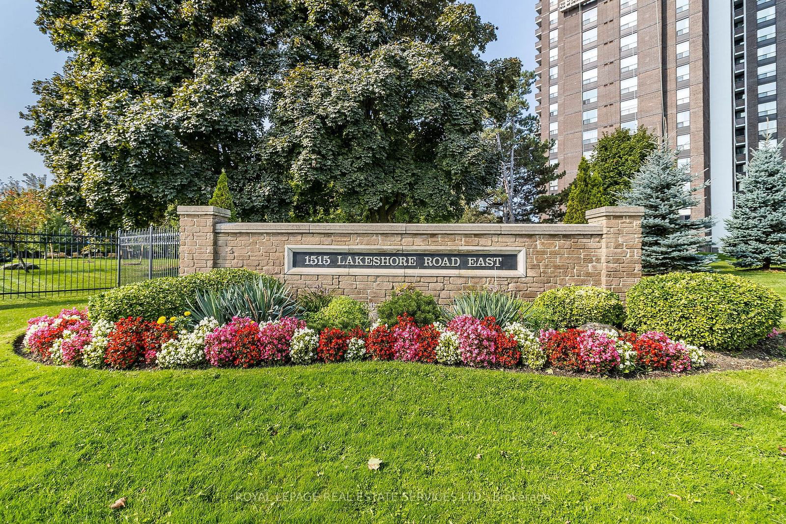 1515 Lakeshore Road East Condos, Mississauga, Toronto