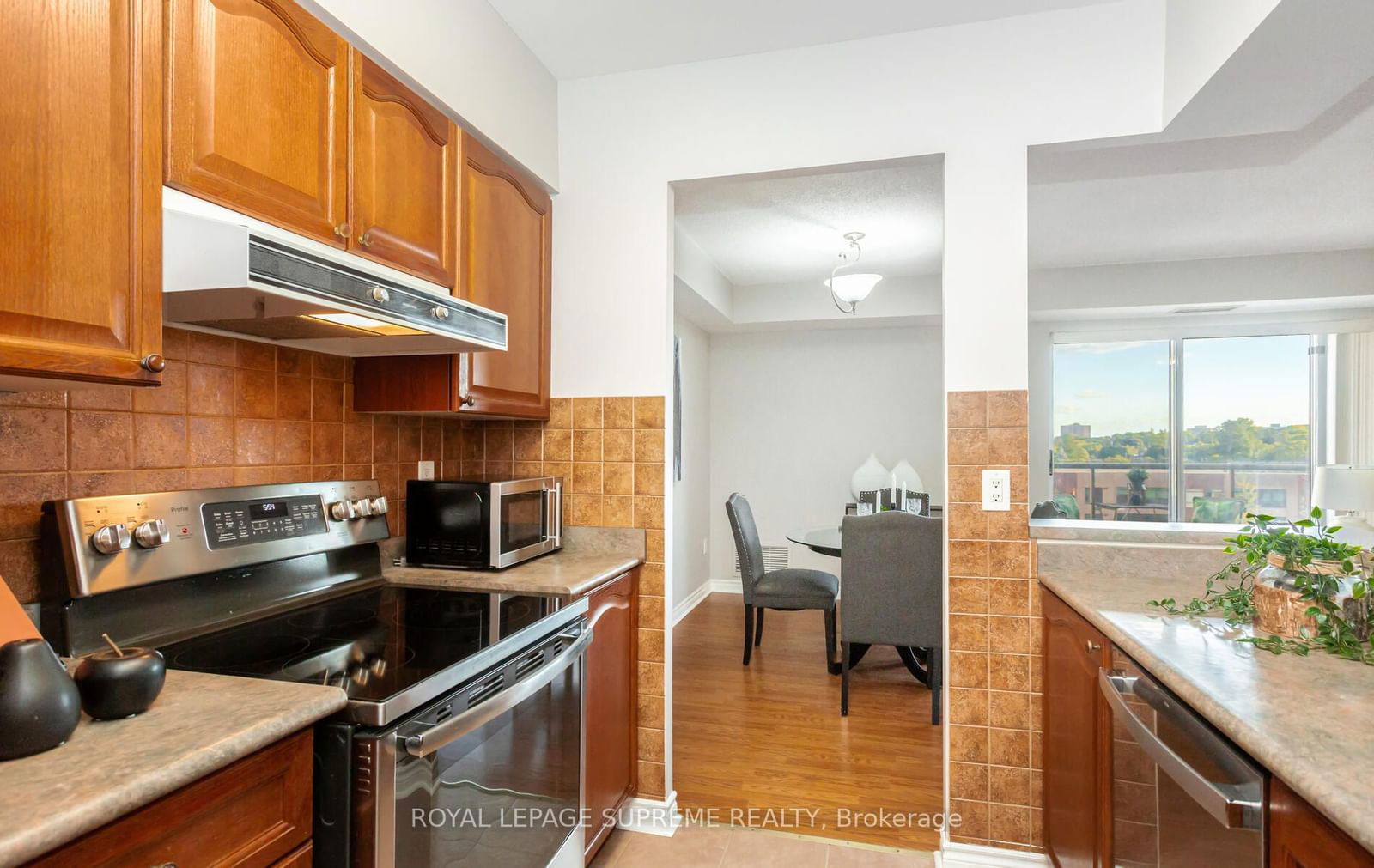 2088 Lawrence Ave W, unit 603 for sale