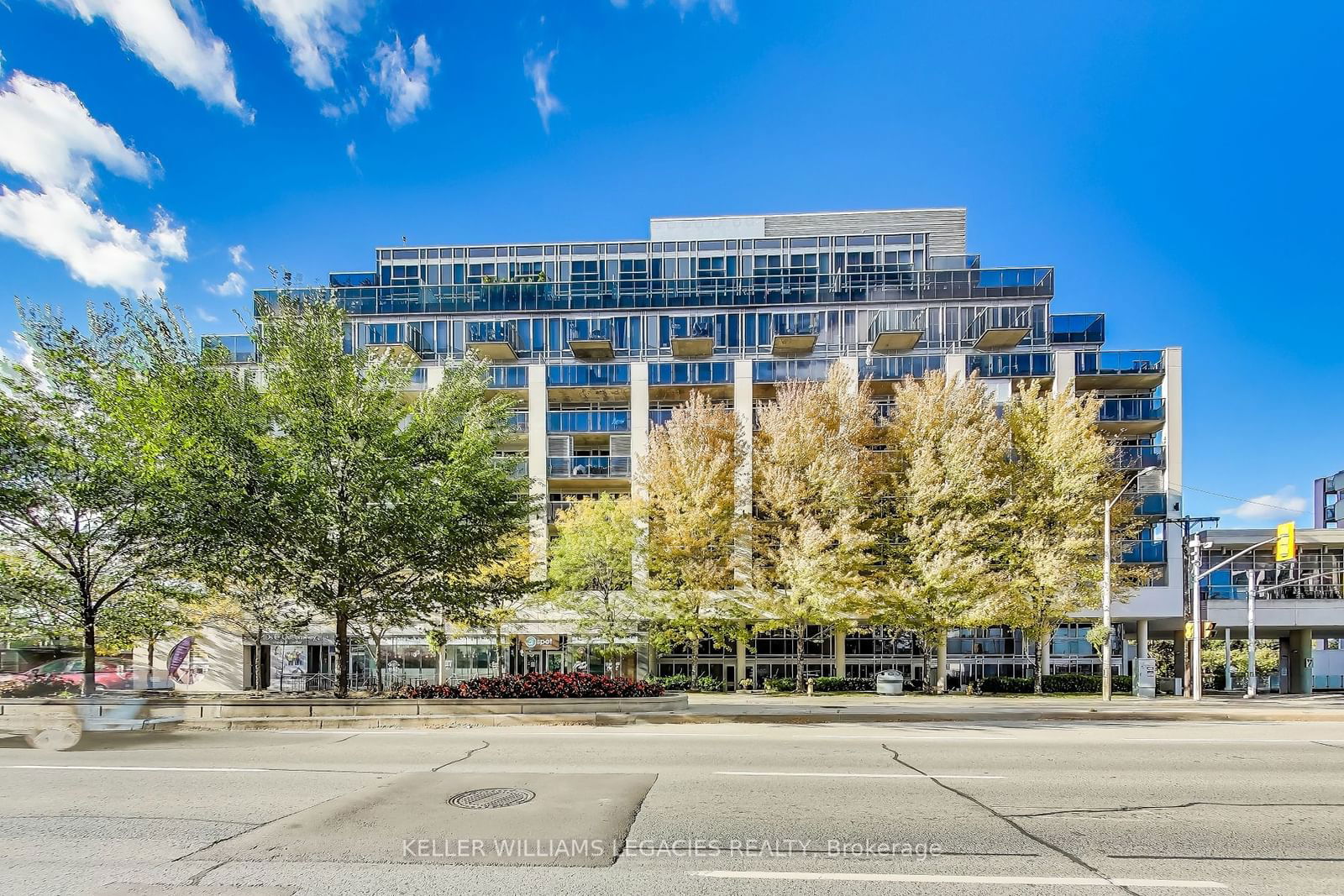 1050 The Queensway, unit 316 for sale