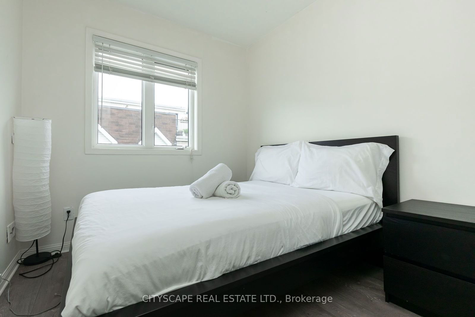 18 Laidlaw St, unit 1019 for rent