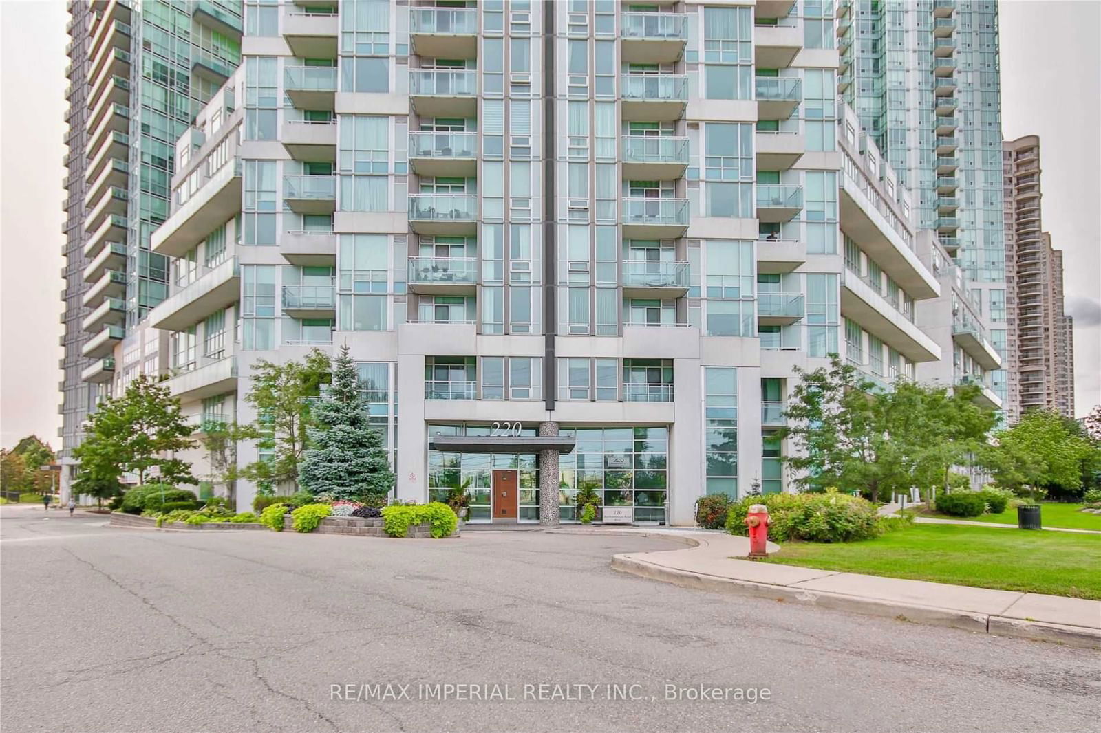 220 Burnhamthorpe St W, unit 2110 for rent