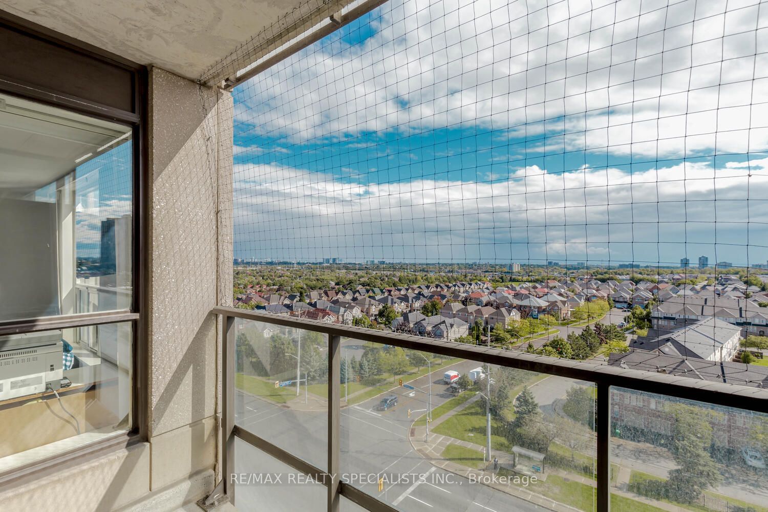 220 Forum Dr, unit 1002 for sale