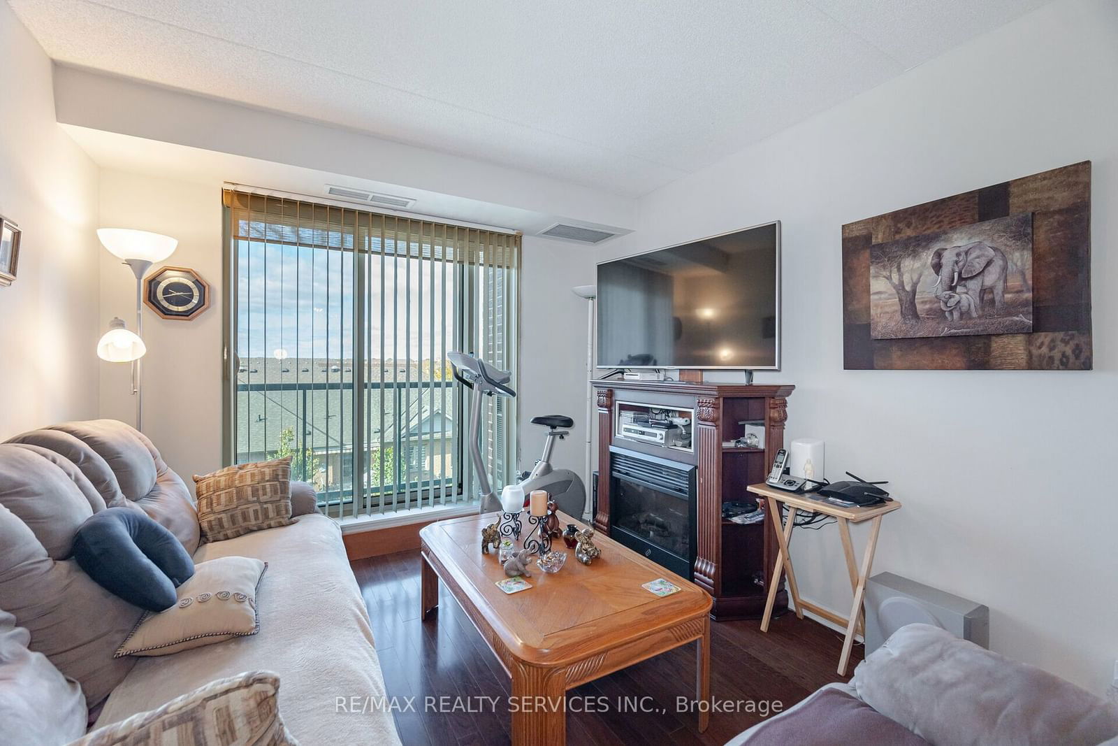 65 Via Rosedale, unit 318 for sale