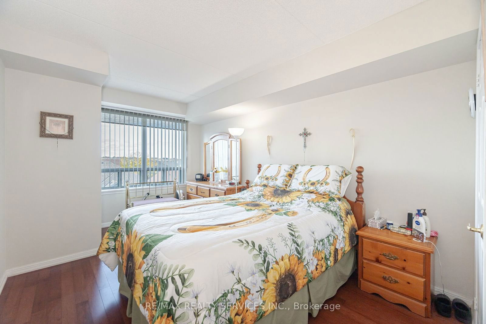 65 Via Rosedale, unit 318 for sale