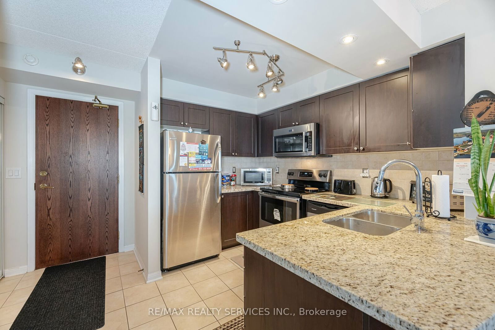 65 Via Rosedale, unit 318 for sale