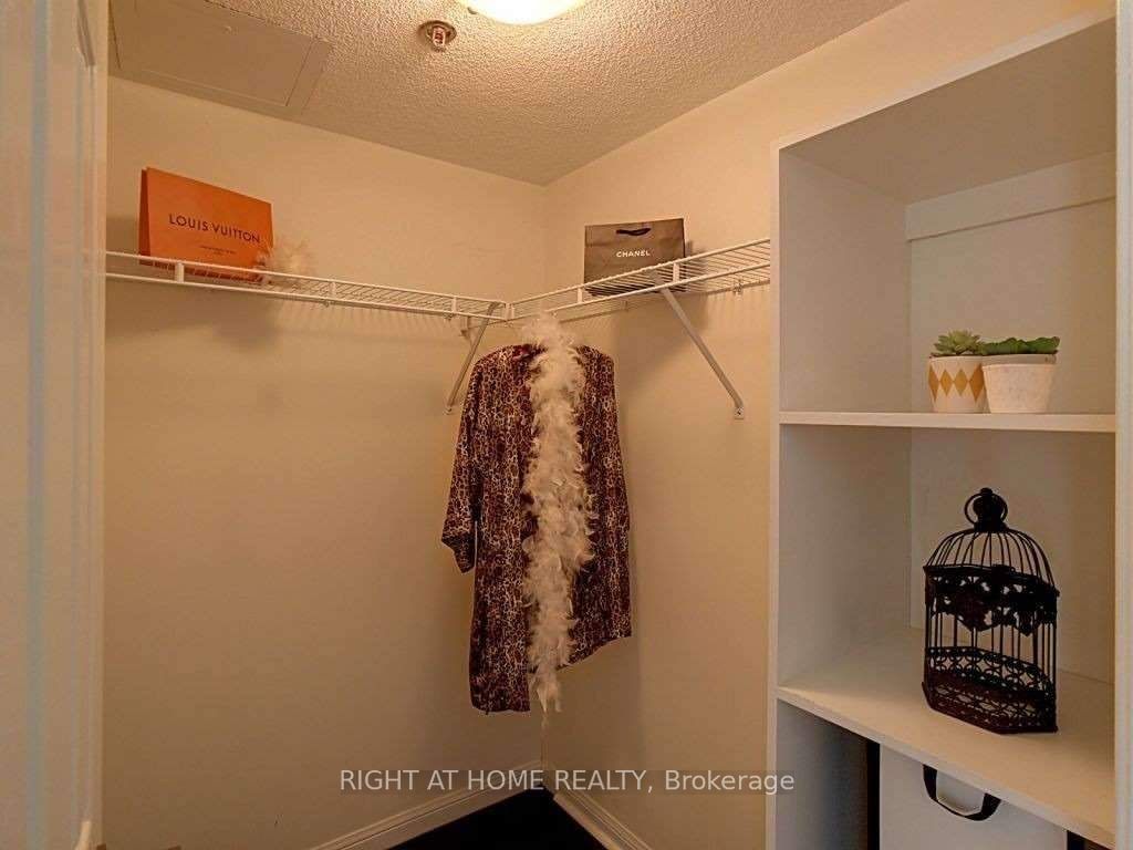 3070 Rotary Way N, unit 109 for rent