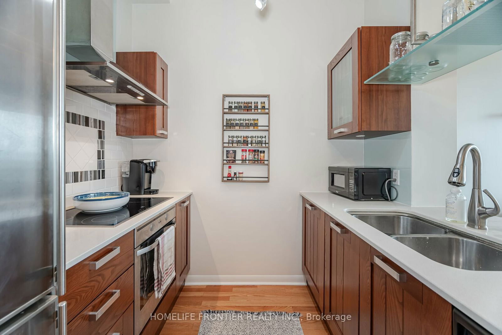 3391 Bloor St W, unit 519 for sale