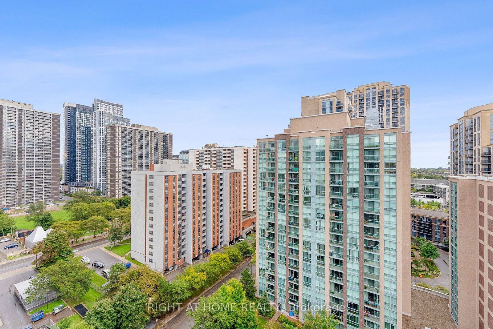 15 Michael Power Pl, unit 1502 for sale