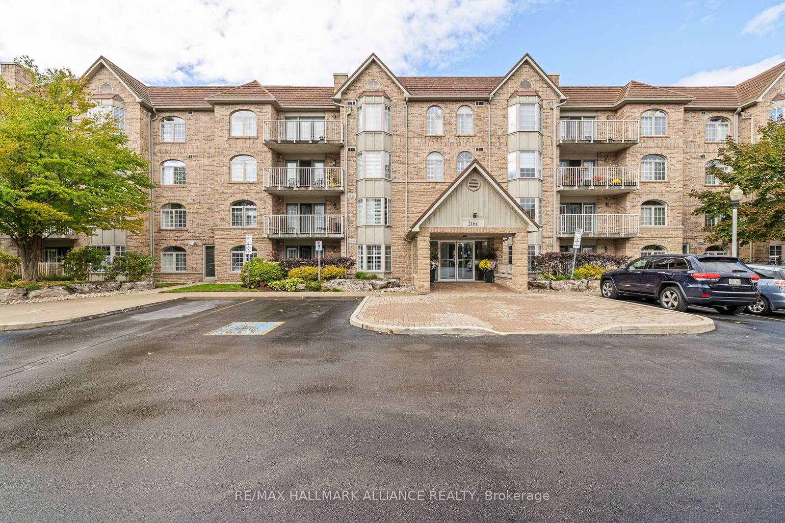 216 Plains Rd W, unit E108 for sale