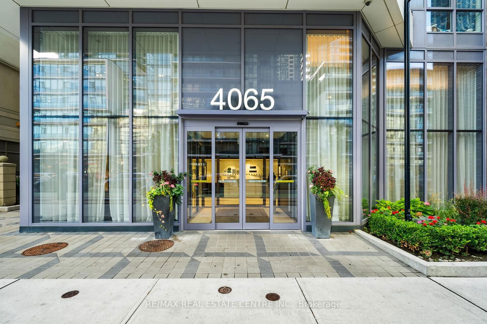 4065 Confederation Pkwy, unit 901 for sale