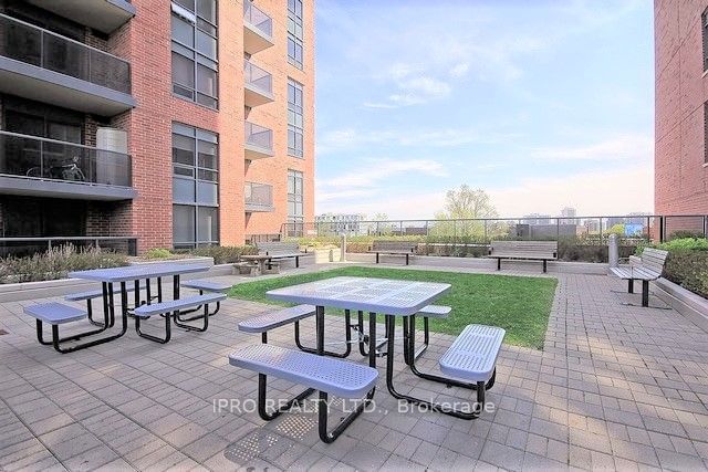 60 Heintzman St, unit 2307 for sale